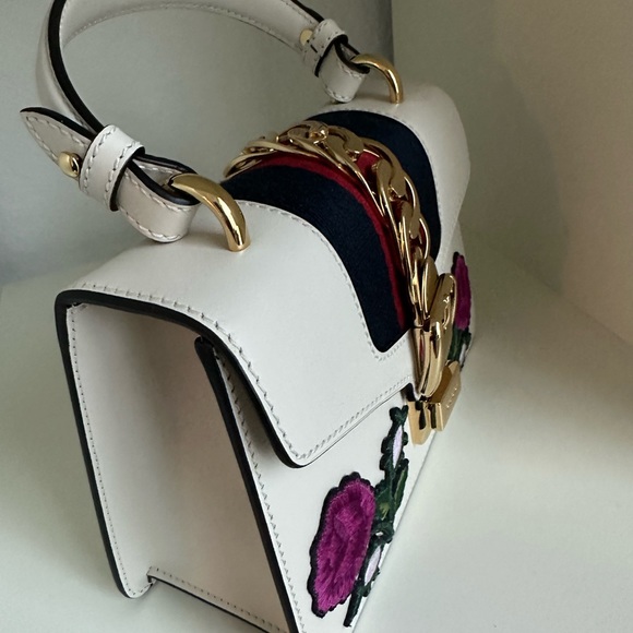 Gucci bag Silvie - Picture 14 of 16